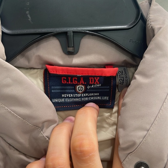 G.I.G.A. DX Taupe Puffer Vest - Picture 3 of 3